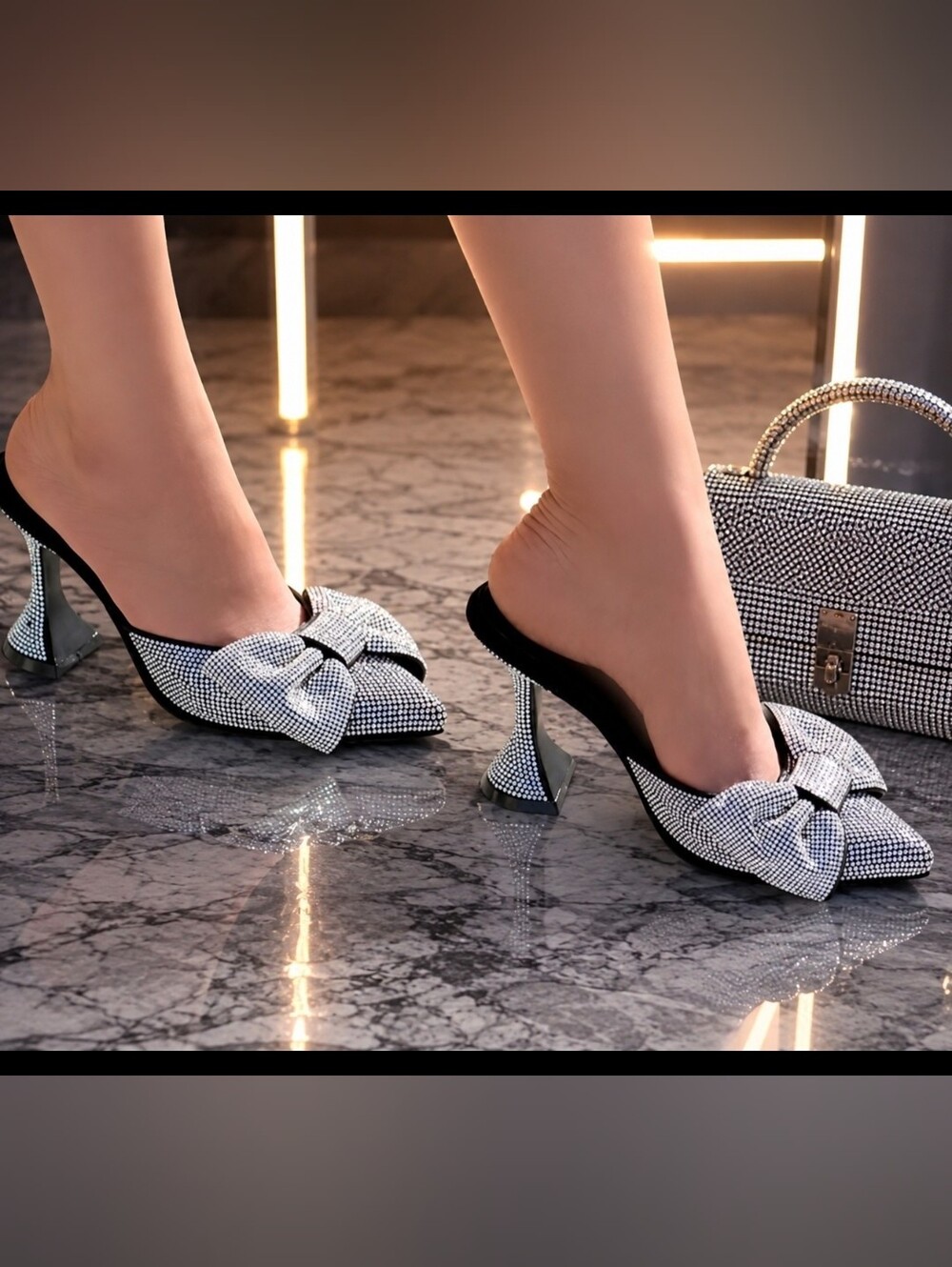 Just In DIAMOND BOW BACKLESS HEELS - Picture 3 of 3